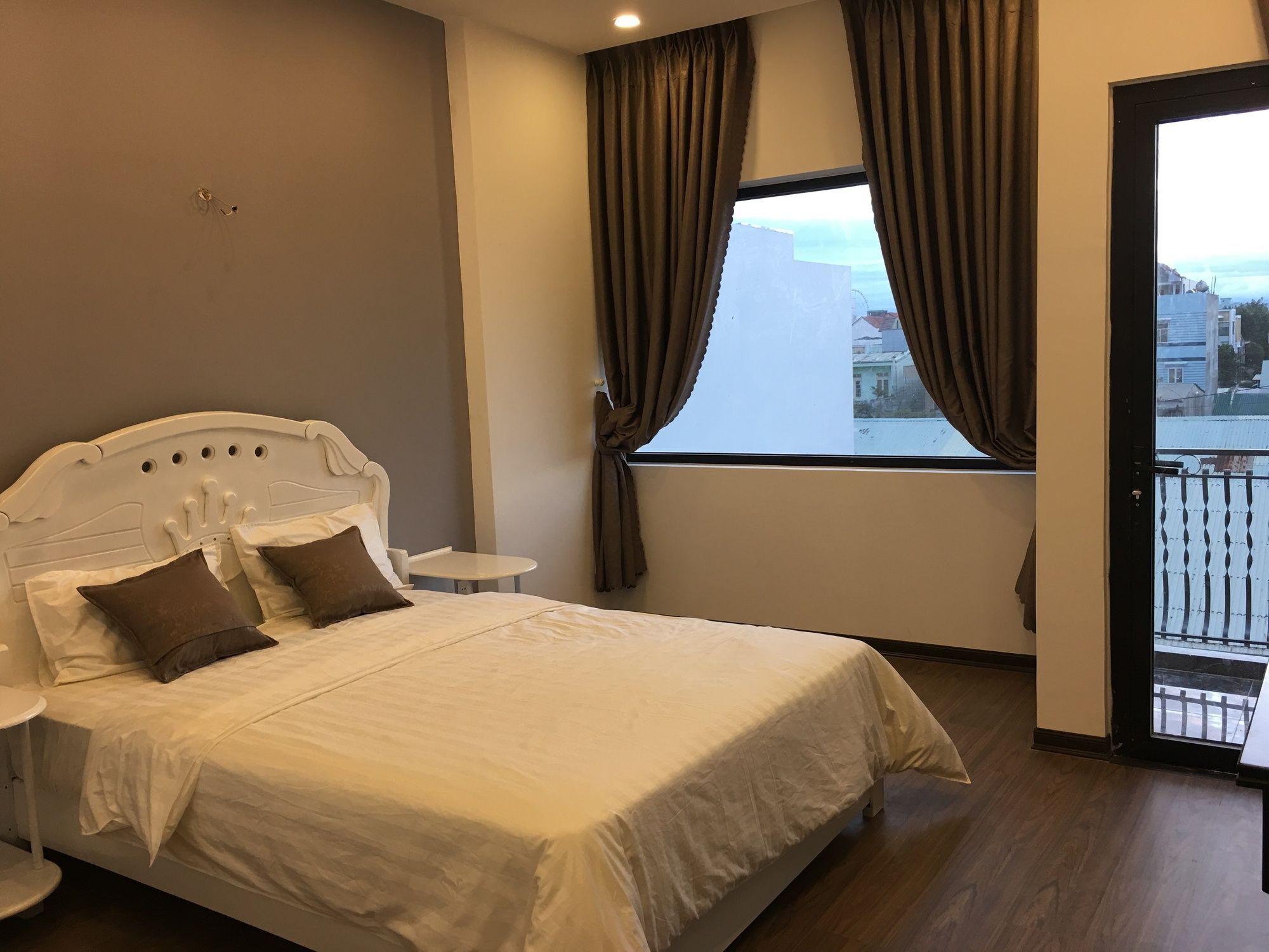 Bella Apartment My Khe Beach Дананг Екстер'єр фото